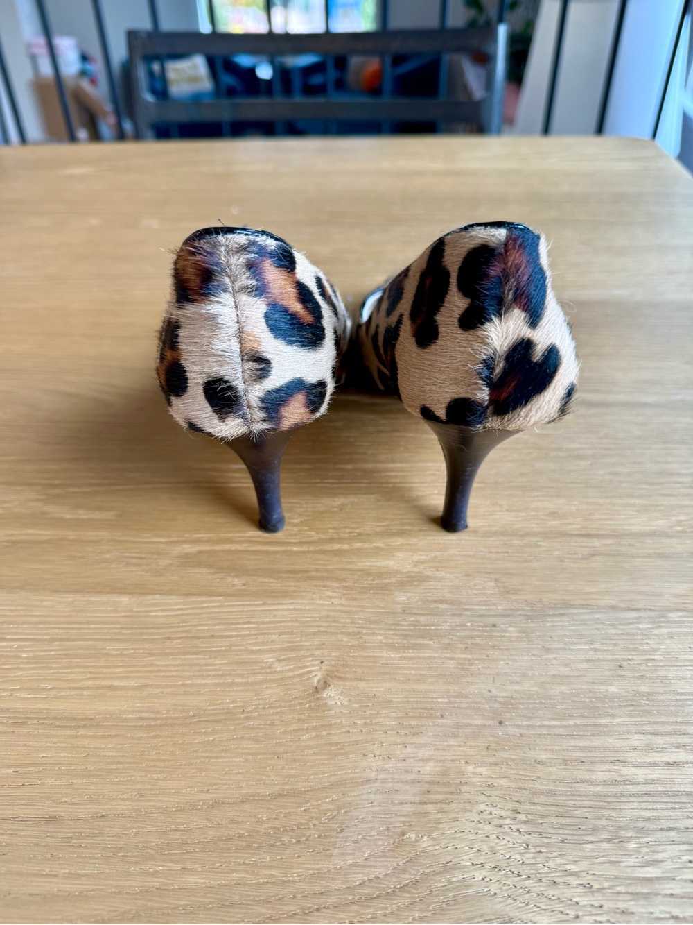 Boden Leopard Print Pointed Toe heels, size 40 (9-9.5) - Picture 3 of 5